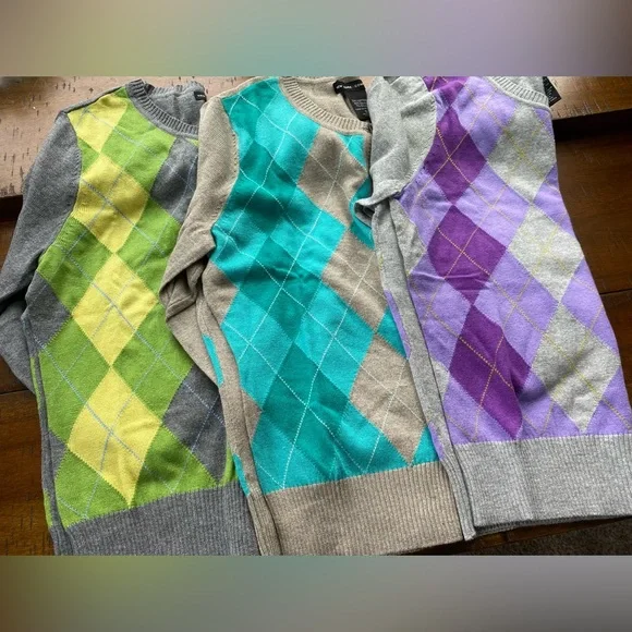 {SOLD!!}•NWT•{3} New York & Company Argyle Cardigan Bundle - Picture 6 of 13